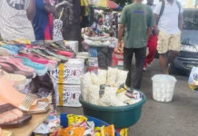 Comores : une loi interdit le petit commerce aux étrangers Comores : une loi interdit le petit commerce aux étrangers