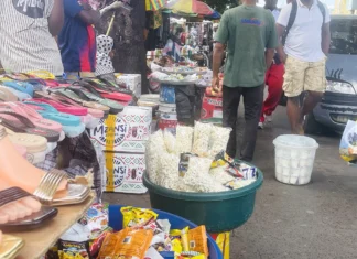 Comores : une loi interdit le petit commerce aux étrangers Comores : une loi interdit le petit commerce aux étrangers