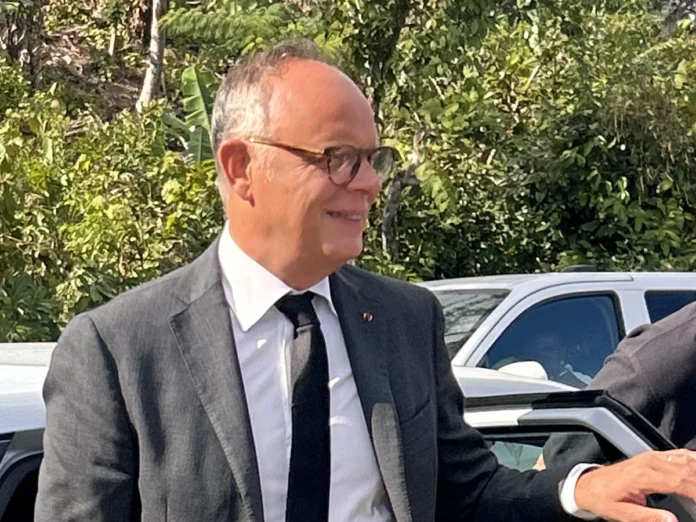 Édouard Philippe sous le feu des critiques écologistes Édouard Philippe sous le feu des critiques écologistes