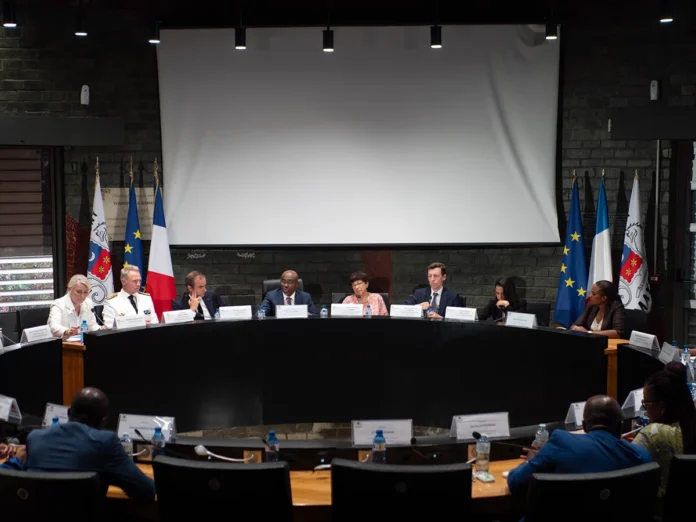 Fin de la visite de Sébastien Lecornu à Mayotte : des élus condamnés à se dépouiller de leurs compétences au profit de l’État