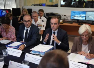 Lutte contre l’immigration clandestine : Sébastien Lecornu annonce drones, radars et bonus-malus sur l’aide au développement Lutte contre l'immigration clandestine : Sébastien Lecornu annonce drones, radars et bonus-malus sur l'aide au développement