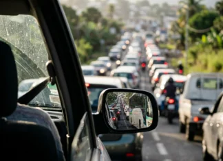 Mayotte : les bouchons peuvent-ils encore s’aggraver avec la croissance démographique ? Mayotte : les bouchons peuvent-ils encore s’aggraver avec la croissance démographique ?