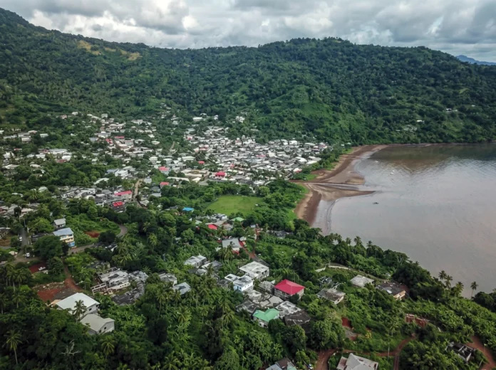 Acoua et Mamoudzou renforcent leur coopération Acoua et Mamoudzou renforcent leur coopération