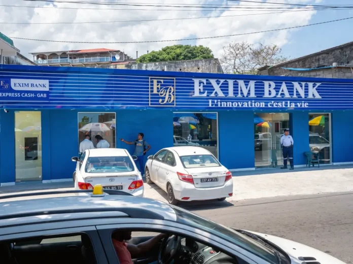 Comores : accusée de blanchiment pour le parti au pouvoir, Exim Bank porte plainte