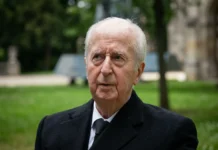 Décès d’Édouard Balladur : les Mahorais s’inclinent devant la mémoire de l’ancien Premier ministre Décès d’Édouard Balladur : les Mahorais s’inclinent devant la mémoire de l’ancien Premier ministre