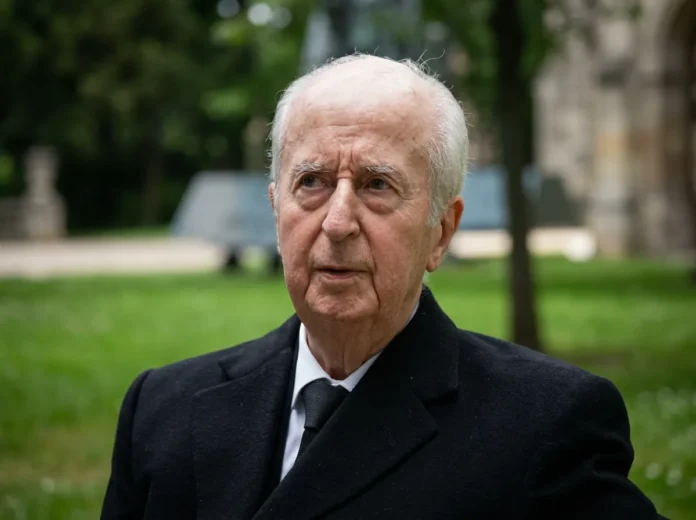 Décès d’Édouard Balladur : les Mahorais s’inclinent devant la mémoire de l’ancien Premier ministre