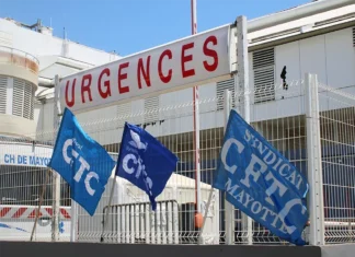 Grève au CHM : les brancardiers et ambulanciers réclament des réponses Grève au CHM : les brancardiers et ambulanciers réclament des réponses