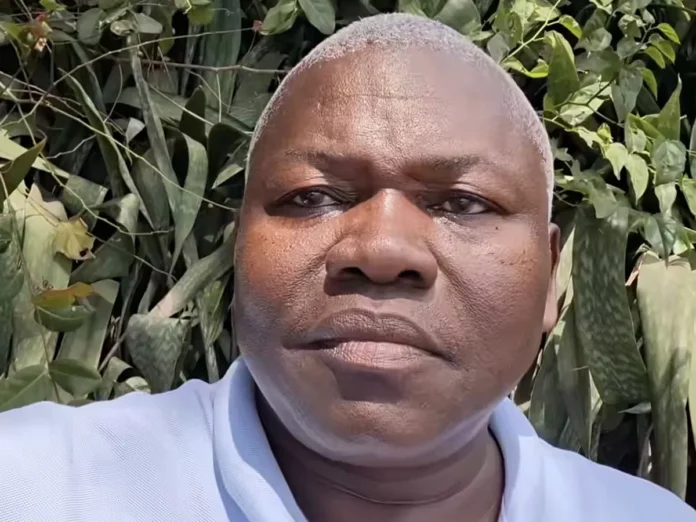 Poids lourds à Koungou : la justice suspend, le maire persiste