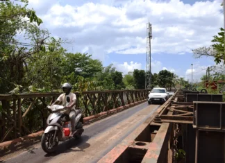Pont de Dzoumogné : la déviation se fait toujours attendre Pont de Dzoumogné : la déviation se fait toujours attendre