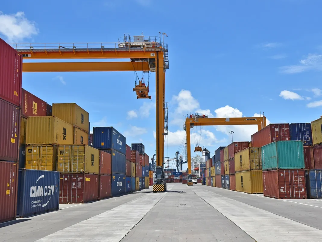 Port de Longoni : quand le Département-Région joue l’apprenti sorcier contre la population mahoraise