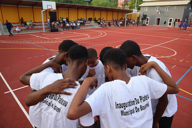 &Agrave; Bou&eacute;ni, le plateau sportif inachev&eacute;, les clubs en sursis