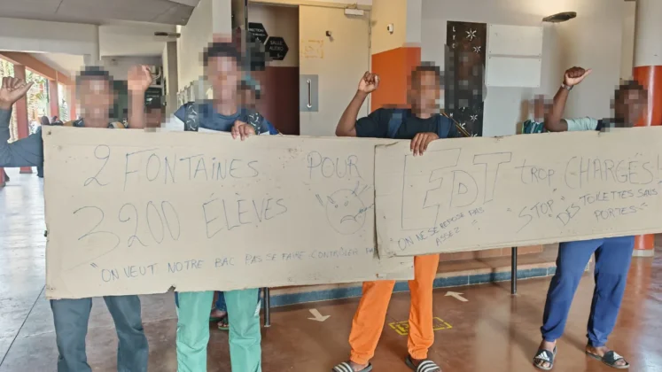 A Mayotte, le mouvement des lyc&eacute;ens r&eacute;sistera-t-il &agrave; l&rsquo;&eacute;preuve des vacances scolaires&nbsp;?