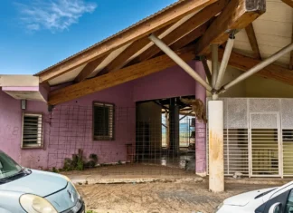 À Vahibé, la colère monte face aux chantiers à l’arrêt de l’école élémentaire et de la PMI À Vahibé, la colère monte face aux chantiers à l’arrêt de l’école élémentaire et de la PMI