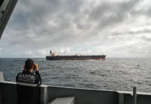 Au large de La Réunion, un pétrolier soupçonné d’appartenir à la flotte fantôme russe arraisonné Au large de La Réunion, un pétrolier soupçonné d’appartenir à la flotte fantôme russe arraisonné