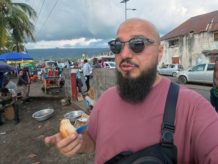 Comores : un influenceur publie les déchets de Moroni et crée une polémique Comores : un influenceur publie les déchets de Moroni et crée une polémique