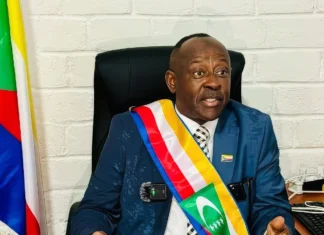 Comores : un maire évincé après un meeting d’un opposant dans sa commune Comores : un maire évincé après un meeting d’un opposant dans sa commune