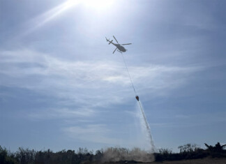 Le SDIS renforce ses moyens face aux feux de végétation avec un hélicoptère bombardier d’eau Le SDIS renforce ses moyens face aux feux de végétation avec un hélicoptère bombardier d’eau