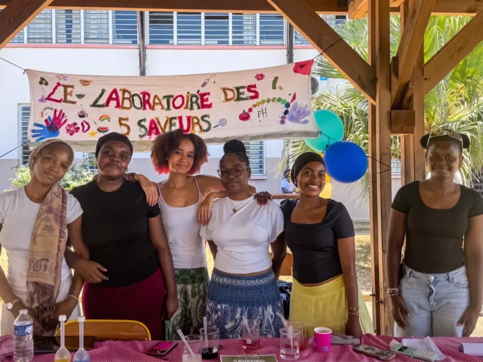 « Saveurs savantes » : la science s’invite au lycée de Petite-Terre