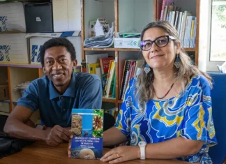 Un livre pour mieux comprendre les récifs coralliens de Mayotte Un livre pour mieux comprendre les récifs coralliens de Mayotte