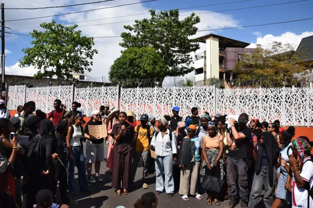 &ldquo;Une col&egrave;re qui s&rsquo;accumule depuis des ann&eacute;es&rdquo; : au lyc&eacute;e Younoussa-Bamana, les &eacute;l&egrave;ves attendent des r&eacute;ponses concr&egrave;tes du rectorat