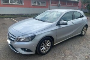 VEND MERCEDES CLASSE A180
