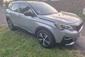 VEND Peugeot 3008 1.5 hdi 130 cv 4×4