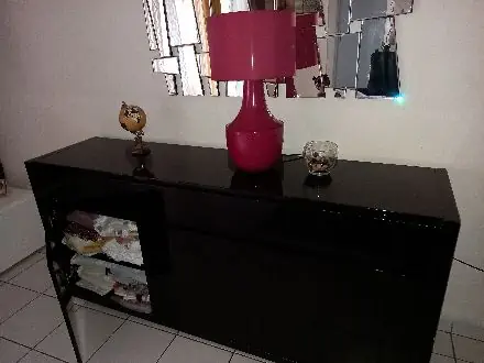 Vend commode +table basse+ lampe le tout 330€