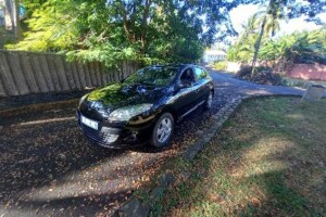 à louer à mamoudzou une renault megane 3