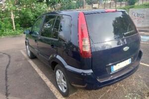 à vendre une ford fusion 1.4 essence