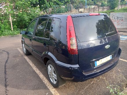 à vendre une ford fusion 1.4 essence