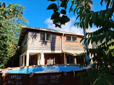 A VENDRE MAISON dans les hauts d’Hajangoua