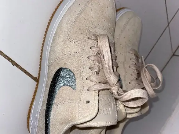 Baskets (Nike)