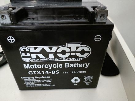Batteries moto 