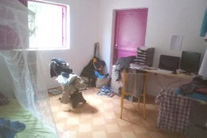 Chambre spacieuse climatisée