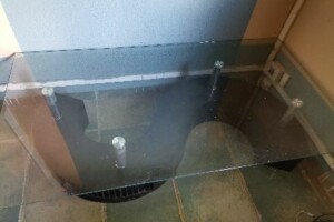 Vends table en verre
