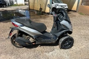 À vendre Scooter MP3 300cm3