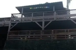 Vends chalet T4 Tsoundzou 2