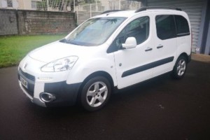 PEUGEOT PARTNER TEPEE 1.6L HDI 92CV 5 PORTES 7 PLACES