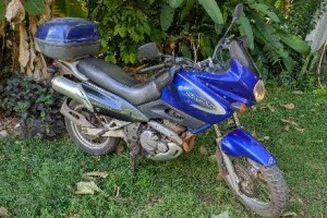 Moto Suzuki XF650 Freewind